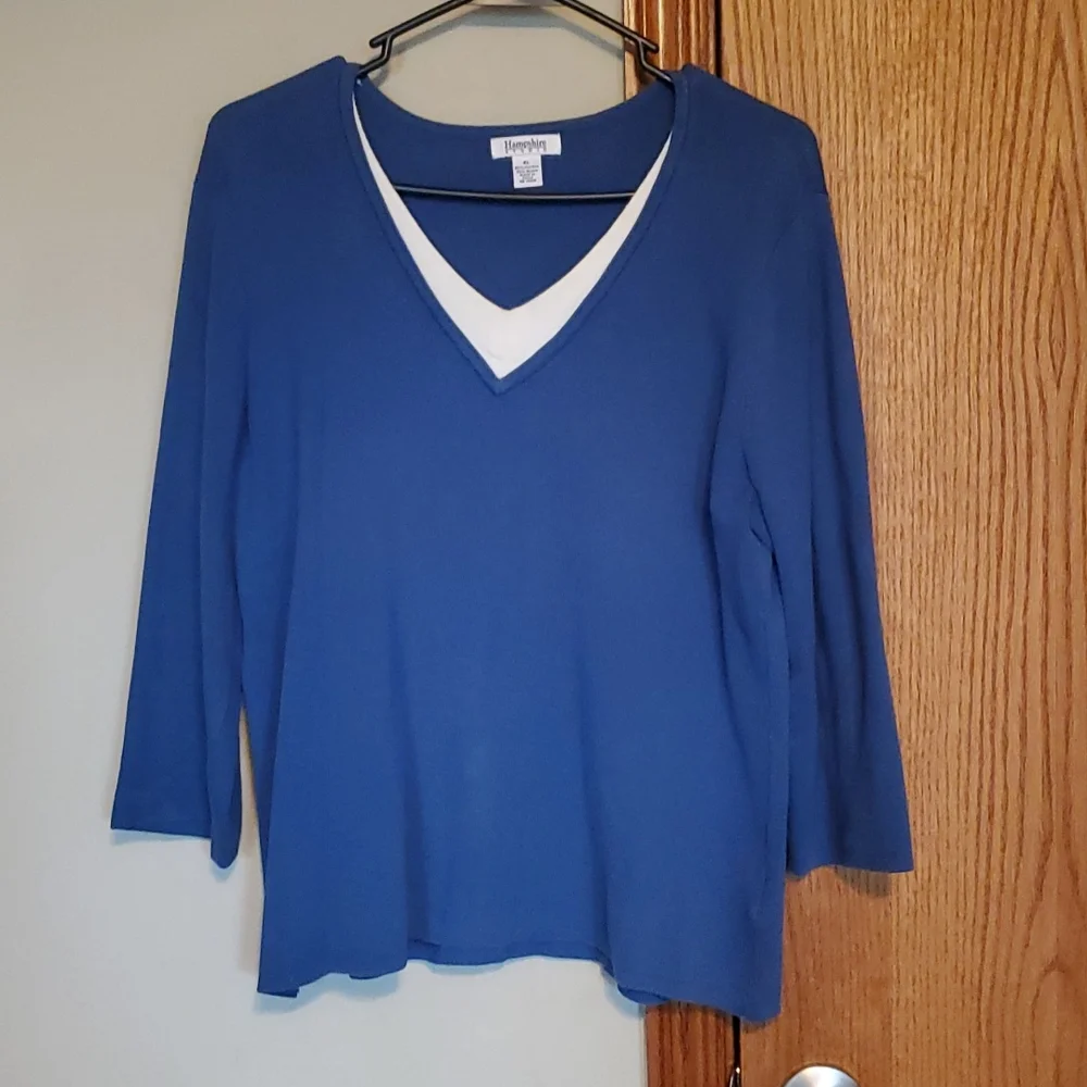 Women's Top - Picture 1 of 3